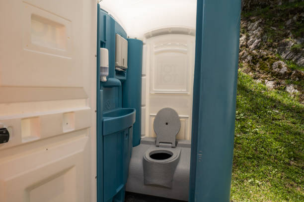 Portable Toilet Options We Offer in West Palm Beach, FL